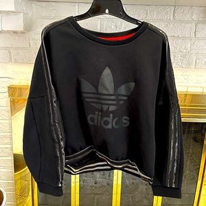 Adidas Originals Black Trefoil Sweatshirt – Gray Stripe Detail – Size M